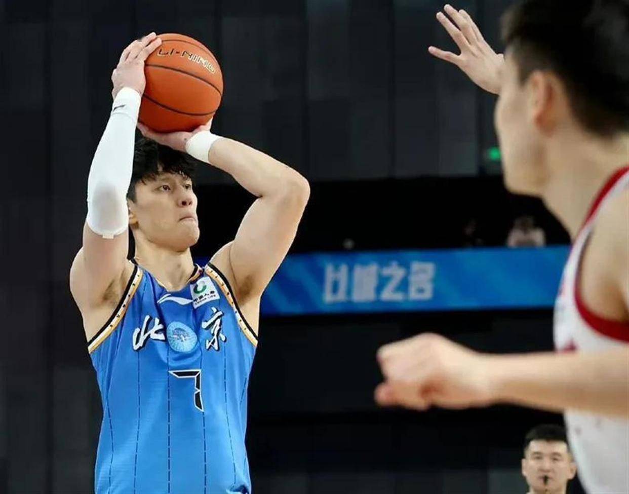 kaiyun-里程碑夜辽宁本钢绝杀压哨，NBA总决赛转会期刷纪录，更衣室稳定，资深球员宣示担当的简单介绍
